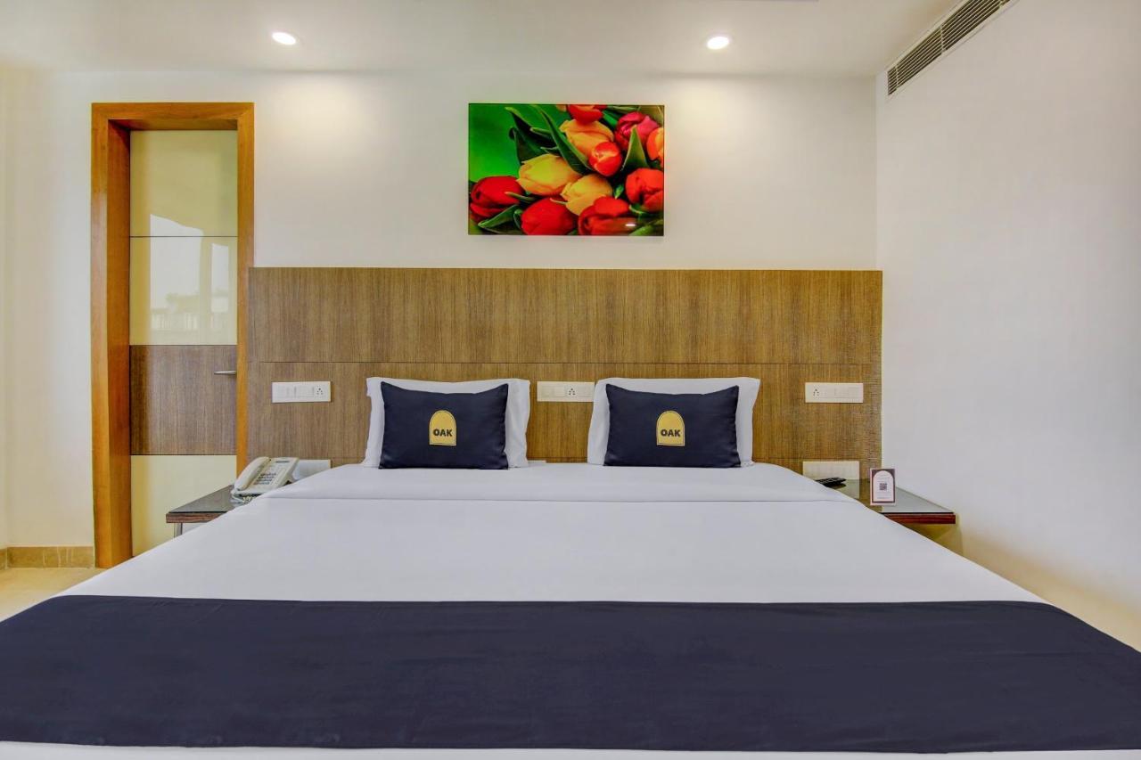 Hotel Townhouse Oak Safdarjung Neu-Delhi Exterior foto